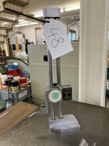 Marking plate with height marker