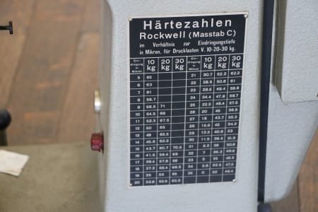 ROCKWELL Hardness tester