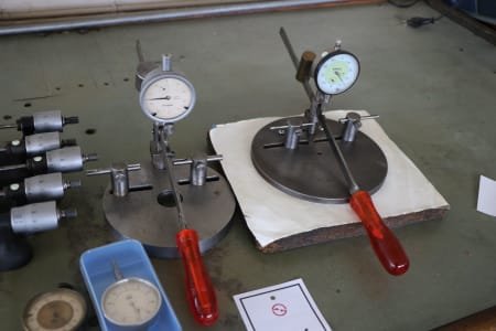 Lot Measuring equipment