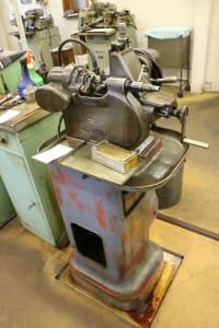 MIKRON 79 Gear hobbing and thread milling machine