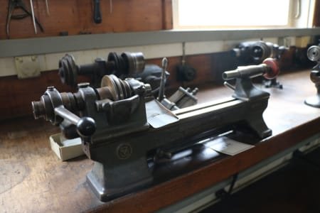 Lathe for mechanics