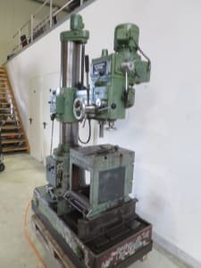 ALZMETALL RA 700 Radial drilling machine