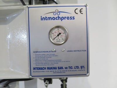 INTEMACH HD 60 - 900 Workshop press