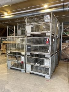 Lot pallet cages