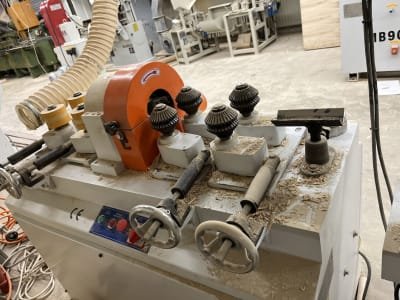 MC9080B Round rod cutting machine