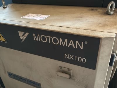 Robot MOTOMAN NX 100