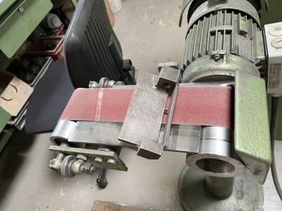 Belt grinder