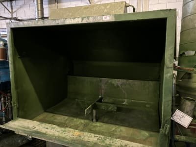 WALTHER 77 Paint booth