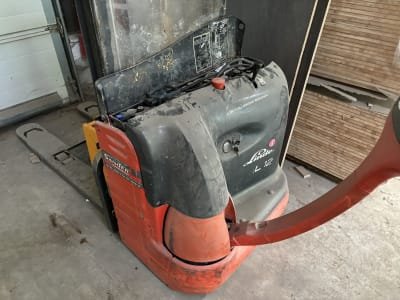 LINDE L12 Pallet truck