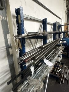 Cantilever rack without contents