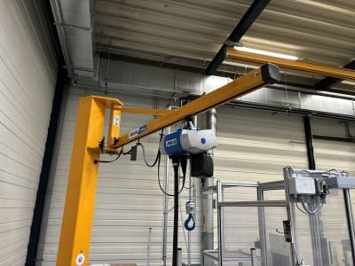 ABUS LS Pillar-mounted slewing jib crane