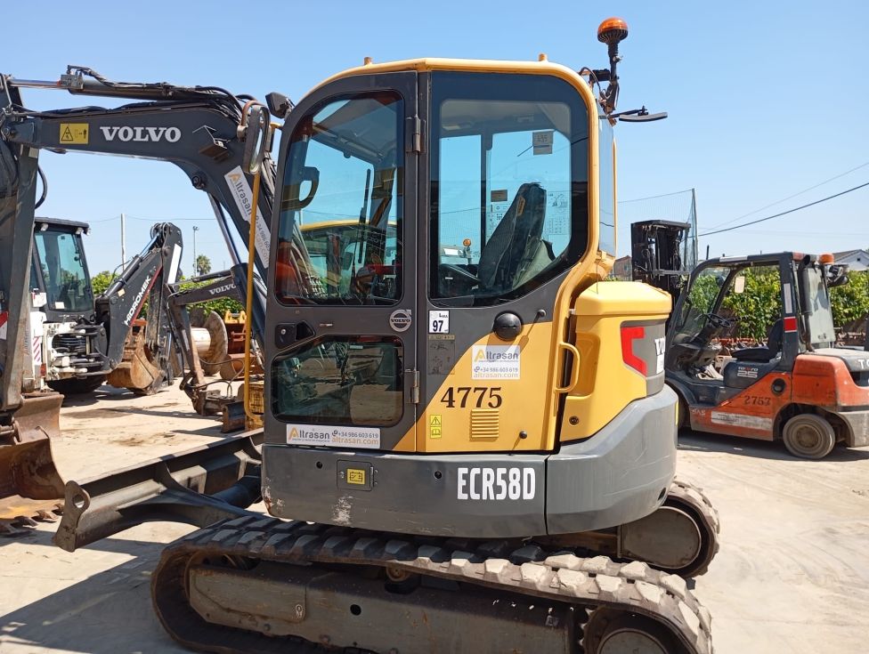 Miniexcavadora 6t