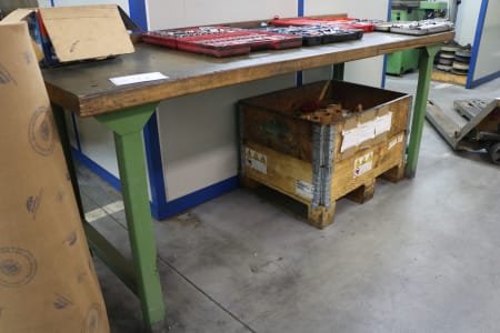 Workshop table without contents