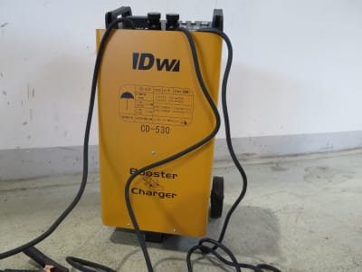 DW CD-530 Battery charger