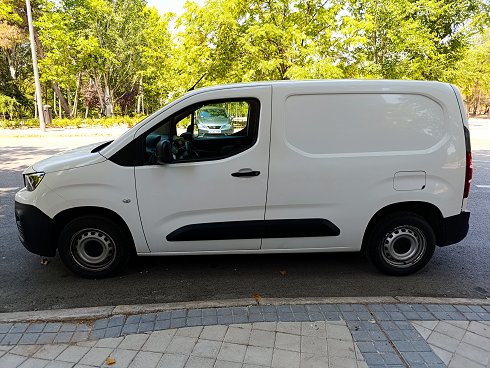 Peugeot Partner  1.6 HDI 100cv diésel - 9351 LDG