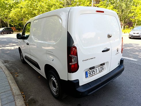 Peugeot Partner  1.6 HDI 100cv diésel - 9351 LDG