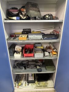 Workshop cabinet with contents KIND