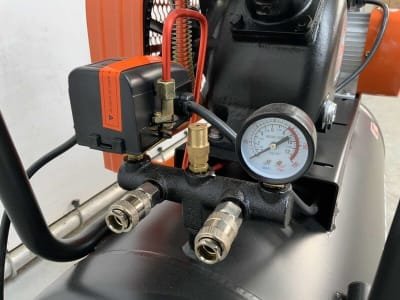 DAEWOO DAAX100L Air compressor 100L