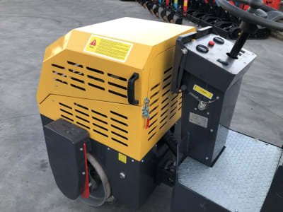 HT1000 Vibrating roller