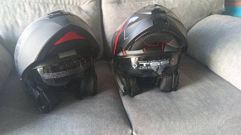 2 cascos ACERBIS