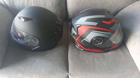 2 cascos ACERBIS