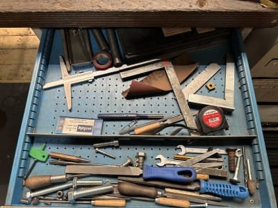 Workbench with contents