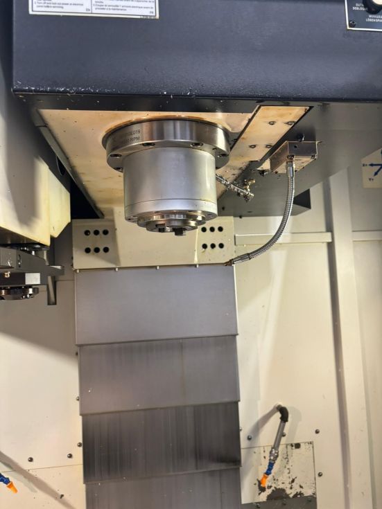 3-axis CNC machine (VMC) MICROCUT - V-30