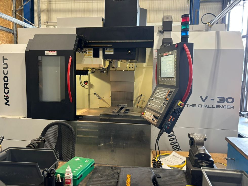 3-axis CNC machine (VMC) MICROCUT - V-30