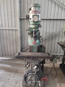 Otra fresadora BRIDGEPORT