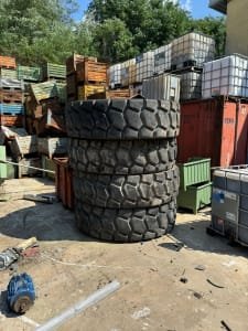 Tyre set for dumper vehicles x4