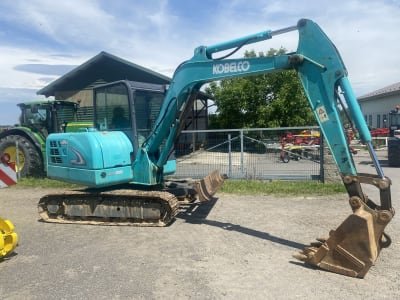 Excavadora KOBELCO SK 60-8