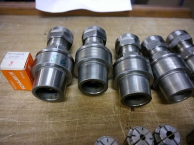 SCHAUBLIN 5x HSK-E40 collet chucks + 15x collets D20UP (suitable)