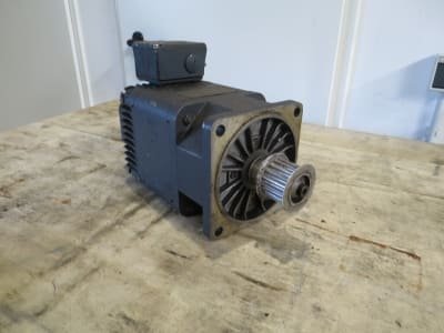 SIEMENS 1HU 3071 servo motor