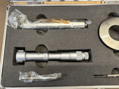 HOLEX Three-point internal micrometer