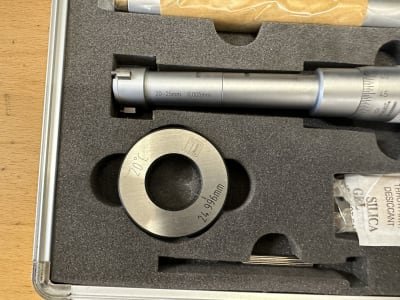 HOLEX Three-point internal micrometer