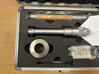 HOLEX Three-point internal micrometer