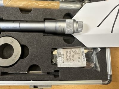 HOLEX Three-point internal micrometer