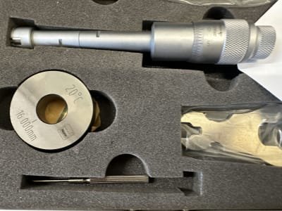 HOLEX Three-point internal micrometer