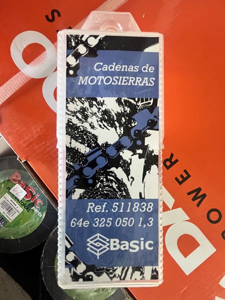 Cadena de motosierra BASIC 325  1.3MM (0.050  ) 64E (5 elementos disponibles)