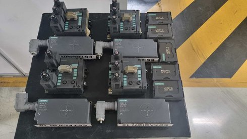 Lote de Encoders + Lectores + Targetas SIEMENS (8 elementos disponibles)