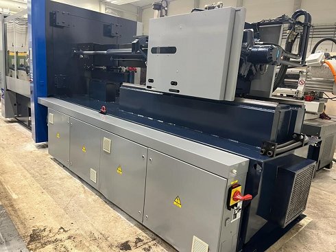 BATTENFELD TM 5500/2800 Injection moulding machine