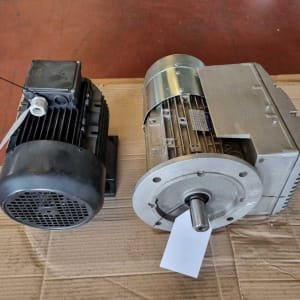 Lote de 2 Motores Eléctricos