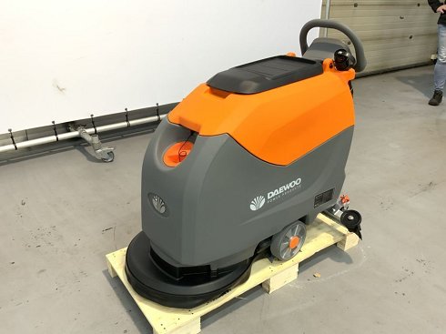 DAEWOO DAFL 50 A floor cleaning machine