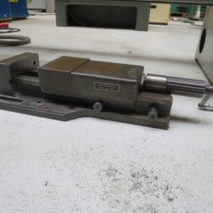 ARNO 160/300 Hydraulic machine vice