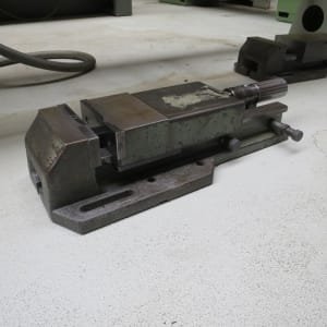 ARNO 160/300 Hydraulic machine vice