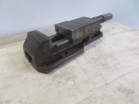 WANDERER 125 / 200 Hydraulic machine vice