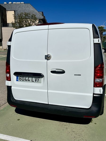 Furgoneta Mercedes E Vito eléctrica 2021 - 6044 LVF