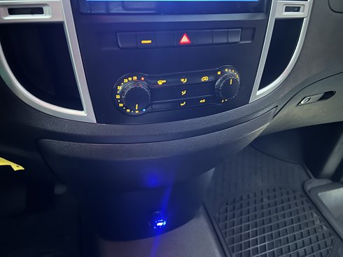 Furgoneta Mercedes E Vito eléctrica 2021 - 6044 LVF