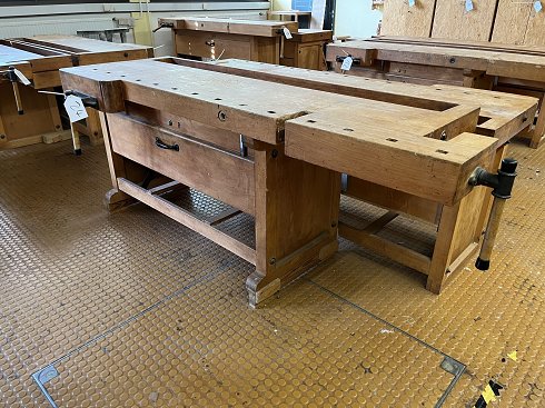 ULMIA Planing bench with contents (15 elementos disponibles)