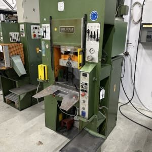 HANS SCHOEN SM Hydraulic press